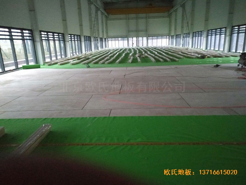 武漢青山區江灘體育館體育木地板鋪裝案例2