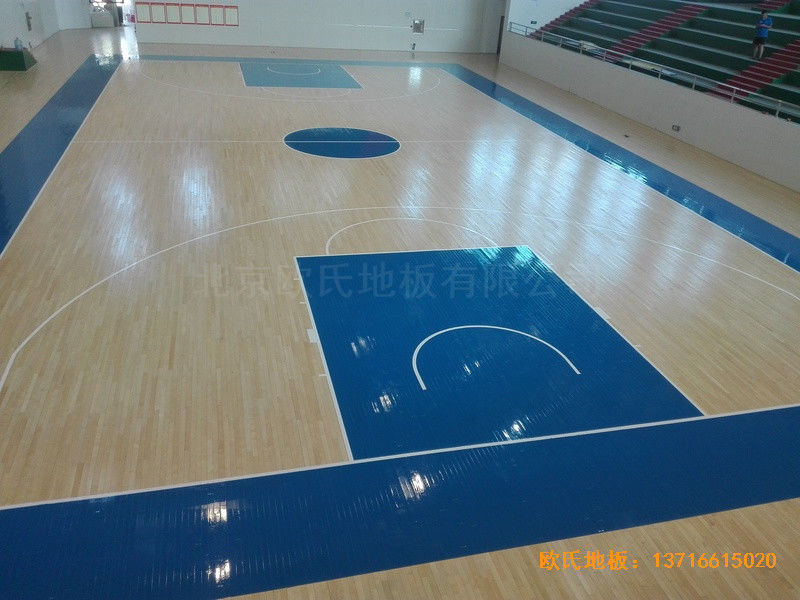 湖南益陽第十六中學體育館體育地板施工案例5