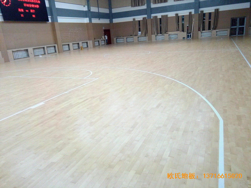 青海省稅務(wù)干部學(xué)?；@球館體育木地板安裝案例4