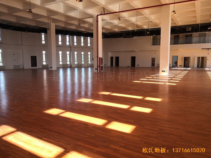北京房山長陽小學(xué)訓(xùn)練館運動地板鋪設(shè)案例2