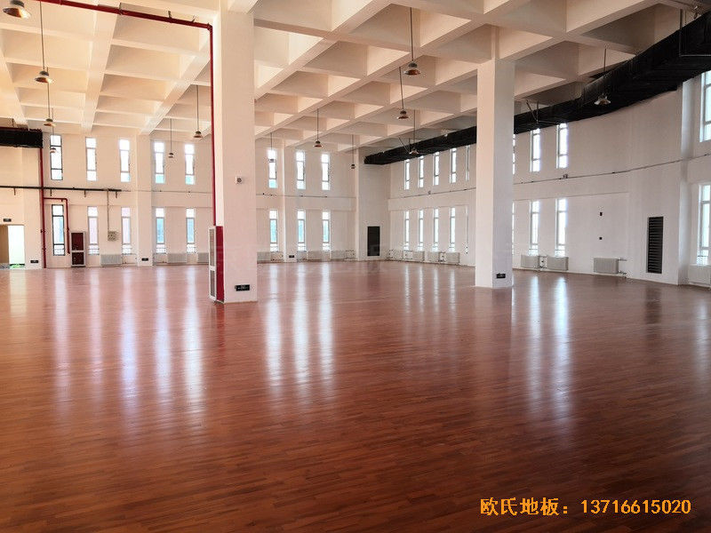 北京房山長陽小學(xué)訓(xùn)練館運動地板鋪設(shè)案例5