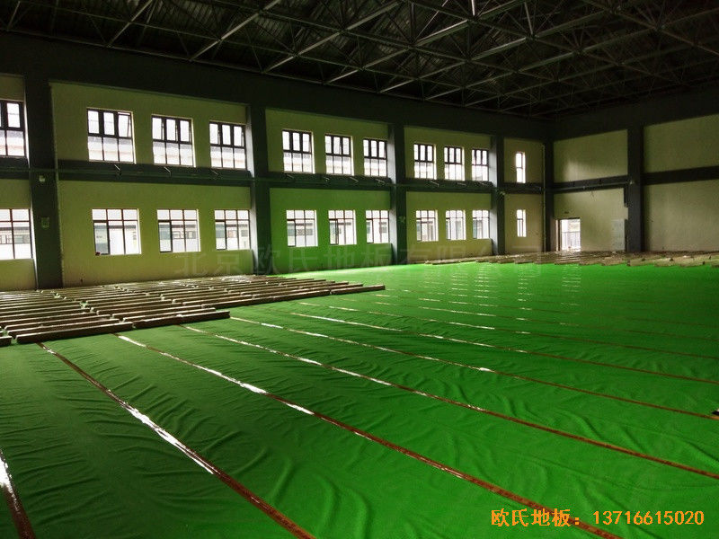四川成都怡馨家園中學運動館體育地板施工案例2