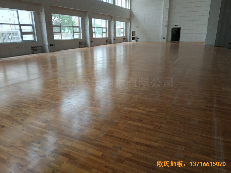 寧夏銀川試驗(yàn)中學(xué)舞臺運(yùn)動(dòng)木地板安裝案例0