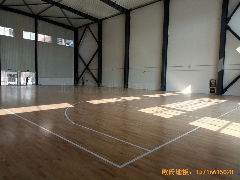 安徽太陽城小學(xué)體育館運(yùn)動木地板施工案例0