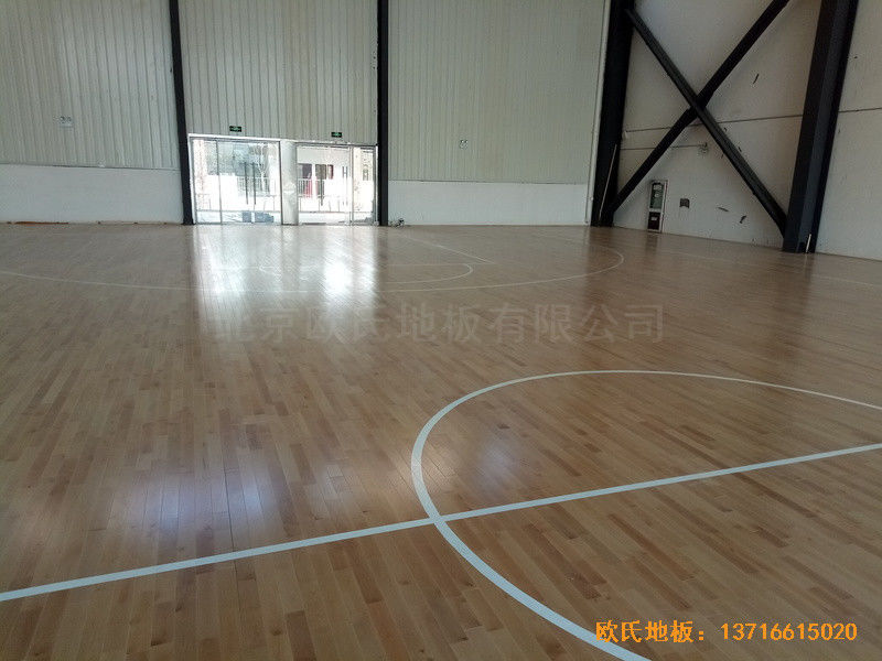 安徽太陽城小學(xué)體育館運(yùn)動木地板施工案例4