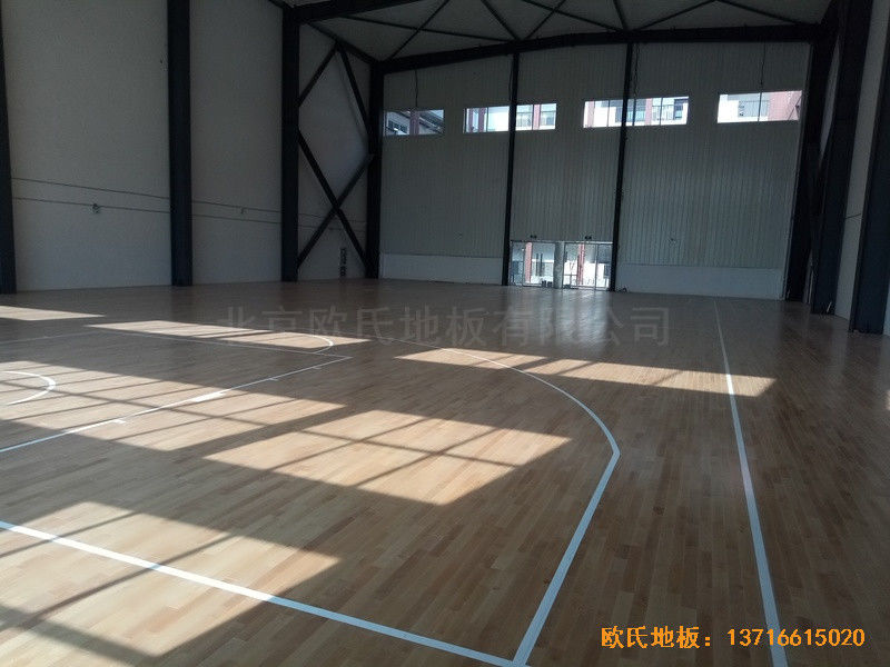 安徽太陽城小學(xué)體育館運(yùn)動木地板施工案例5