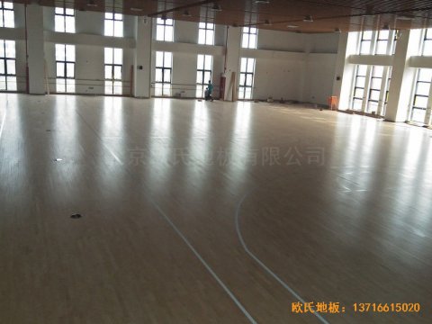 北京師范大學籃球館體育木地板鋪裝案