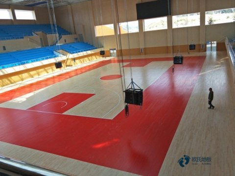 運(yùn)動場地板廠家報價