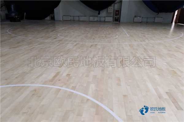 籃球場地木地板哪個(gè)牌子比較好2